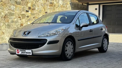 Peugeot 207 PEUGEOT 207 1.4HDI diesel – fotografia 3