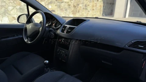 Peugeot 207 PEUGEOT 207 1.4HDI diesel – fotografia 18