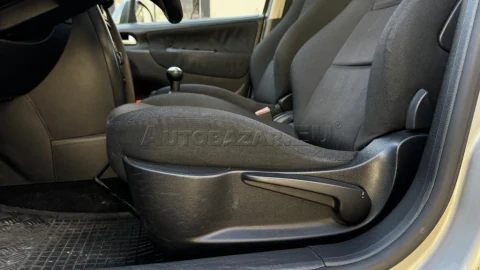 Peugeot 207 PEUGEOT 207 1.4HDI diesel – fotografia 19
