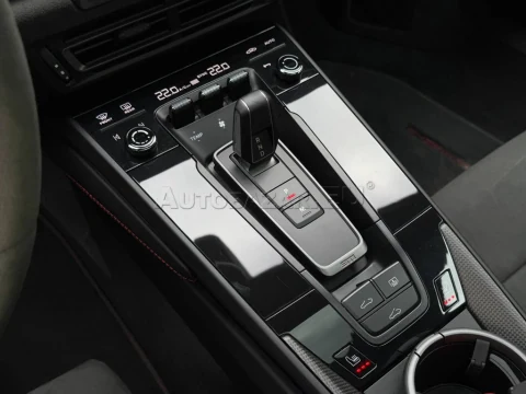 Porsche 911 Carrera 4 GTS Coupé FrontLift Burmester FULL – fotografia 30