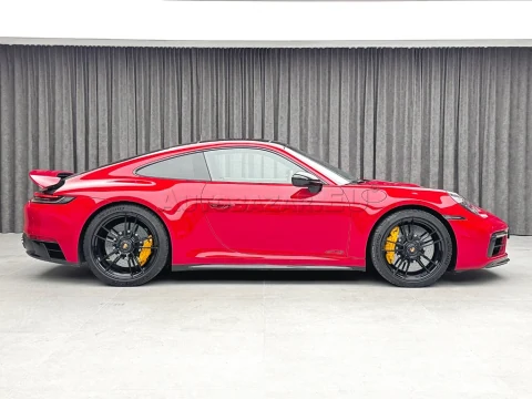 Porsche 911 Carrera 4 GTS Coupé FrontLift Burmester FULL – fotografia 6