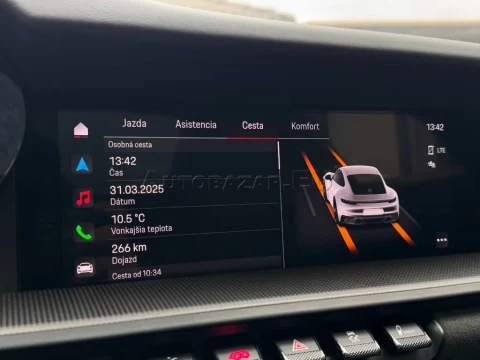 Porsche 911 Carrera 4 GTS Coupé FrontLift Burmester FULL – fotografia 31