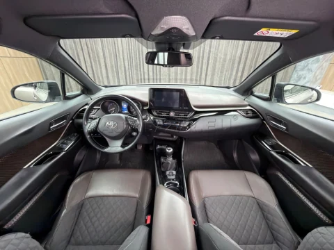 Toyota C-HR 1.2 Turbo Live FWD – fotografia 10