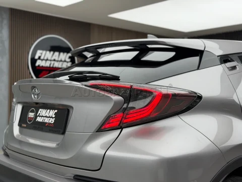 Toyota C-HR 1.2 Turbo Live FWD – fotografia 4