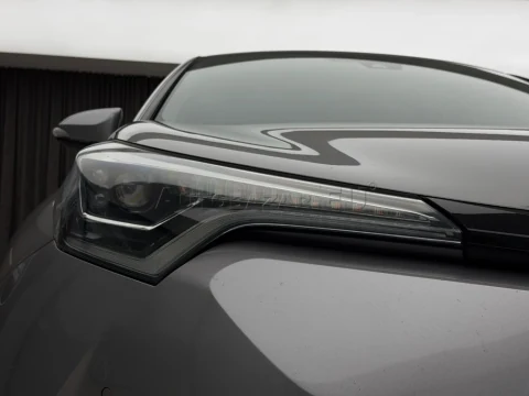 Toyota C-HR 1.2 Turbo Live FWD – fotografia 34