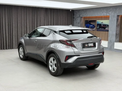 Toyota C-HR 1.2 Turbo Live FWD – fotografia 26