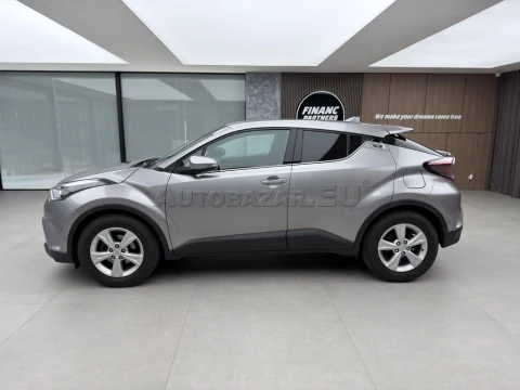 Toyota C-HR 1.2 Turbo Live FWD – fotografia 41
