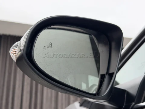 Toyota C-HR 1.2 Turbo Live FWD – fotografia 7