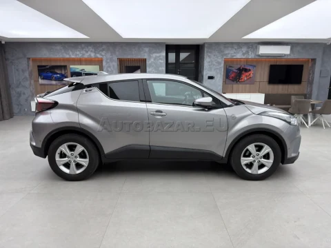 Toyota C-HR 1.2 Turbo Live FWD – fotografia 46