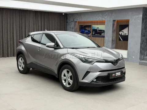 Toyota C-HR 1.2 Turbo Live FWD – fotografia 28