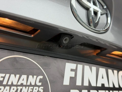 Toyota C-HR 1.2 Turbo Live FWD – fotografia 6