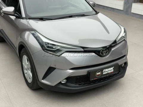 Toyota C-HR 1.2 Turbo Live FWD – fotografia 31
