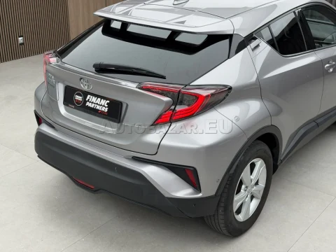 Toyota C-HR 1.2 Turbo Live FWD – fotografia 3