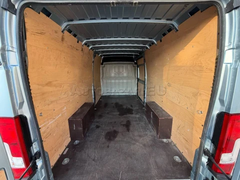 Peugeot Boxer 2.2 BlueHDi 165k 435 L4 – fotografia 48
