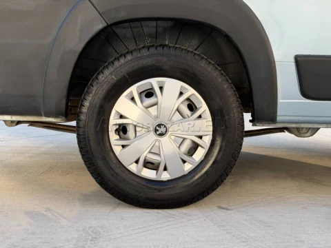Peugeot Boxer 2.2 BlueHDi 165k 435 L4 – fotografia 14