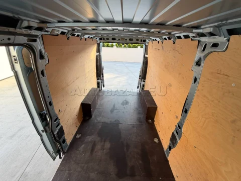 Peugeot Boxer 2.2 BlueHDi 165k 435 L4 – fotografia 47