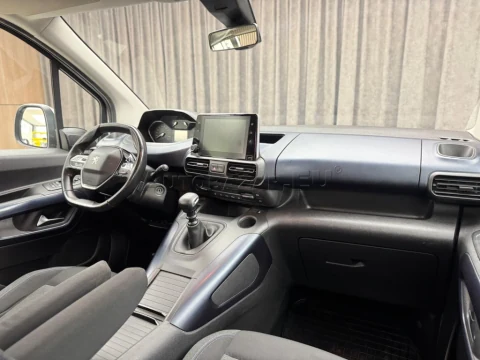 Peugeot Rifter 1.5 BlueHDi 130 Allure – fotografia 17