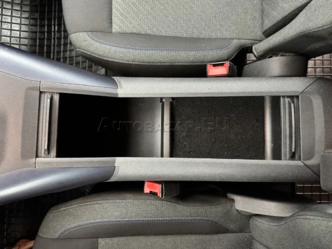 Peugeot Rifter 1.5 BlueHDi 130 Allure – fotografia 24