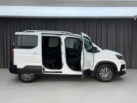 Peugeot Rifter 1.5 BlueHDi 130 Allure – fotografia 5