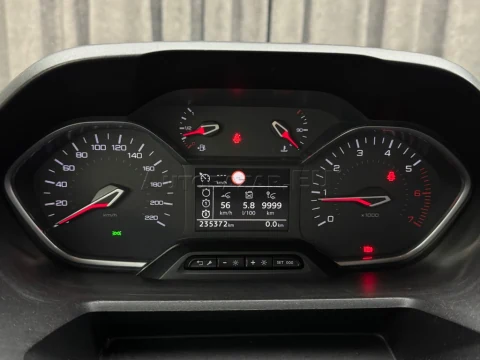 Peugeot Rifter 1.5 BlueHDi 130 Allure – fotografia 27